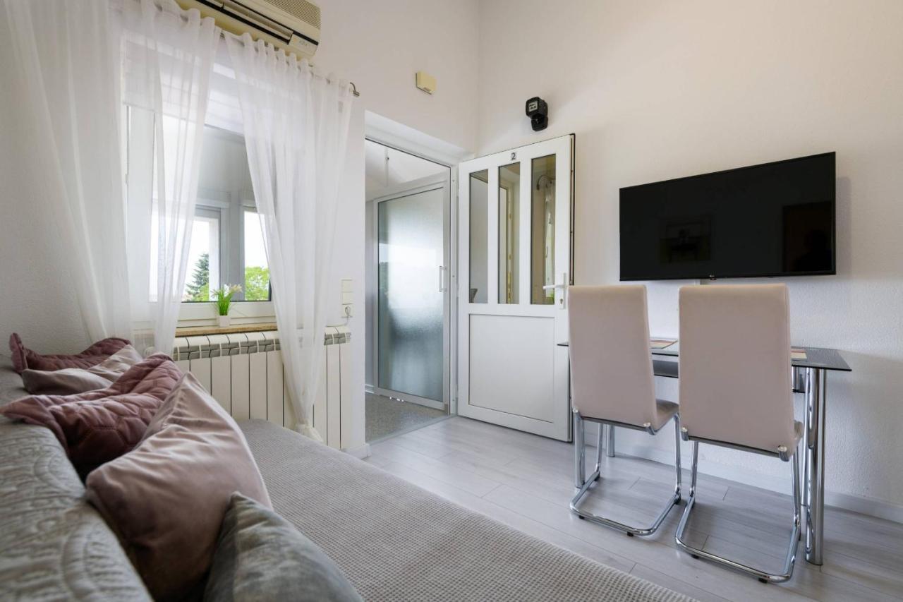 Apartments Somi Porec Esterno foto