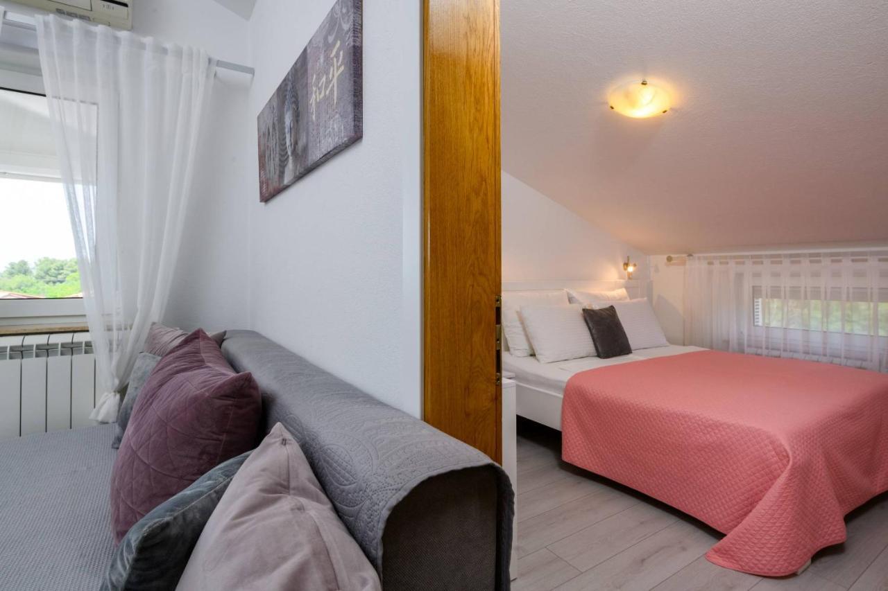 Apartments Somi Porec Esterno foto