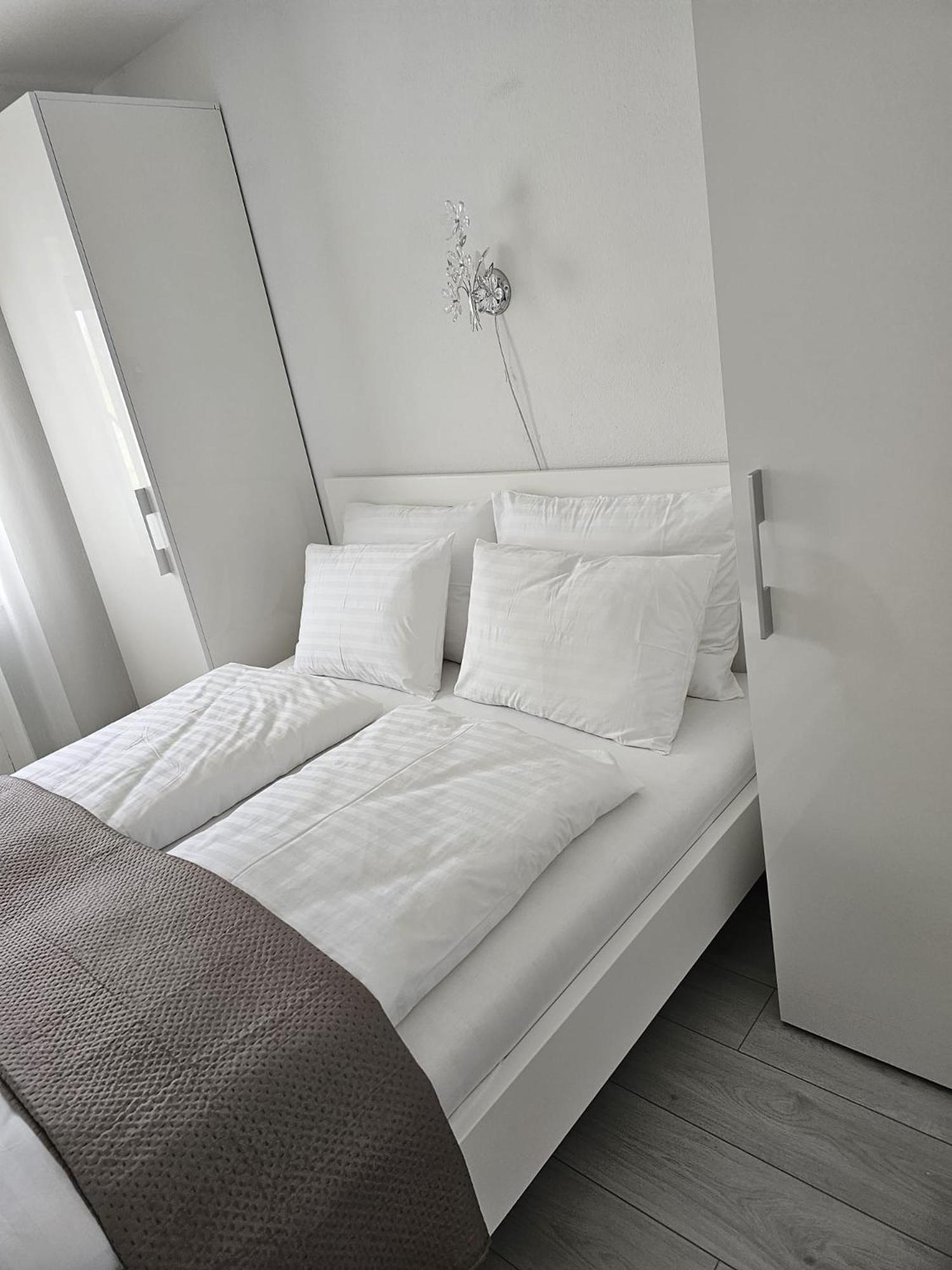 Apartments Somi Porec Esterno foto